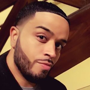 Meet your Posher, Derrick